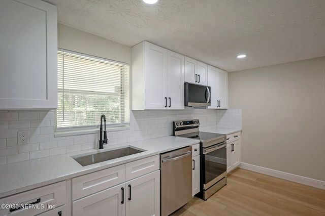 5147 BROKEN ARROW Drive N, Jacksonville, FL 32244