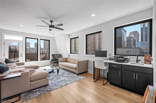 1403 E Superior Avenue, Cleveland, OH 44113