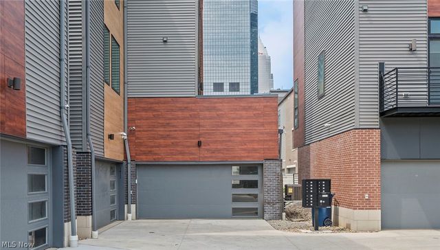 1403 E Superior Avenue, Cleveland, OH 44113