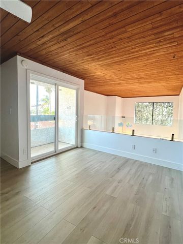3988 Beethoven Street 7, Los Angeles, CA 90066