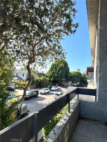 3988 Beethoven Street 7, Los Angeles, CA 90066