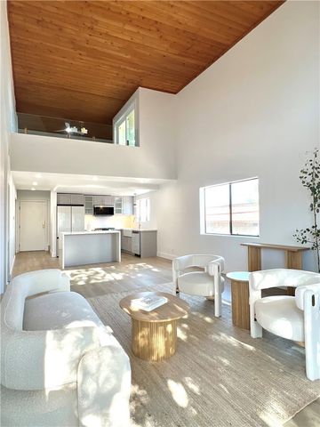 3988 Beethoven Street 7, Los Angeles, CA 90066
