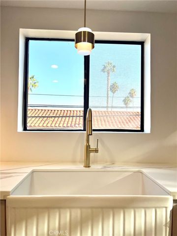 3988 Beethoven Street 7, Los Angeles, CA 90066