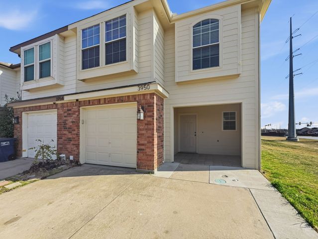 3950 Seaside Court, Fort Worth, TX 76040