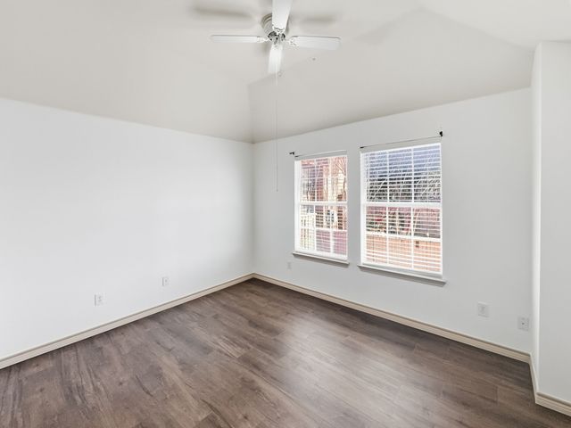 3950 Seaside Court, Fort Worth, TX 76040