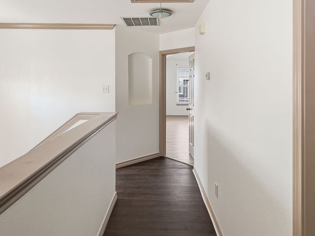 3950 Seaside Court, Fort Worth, TX 76040