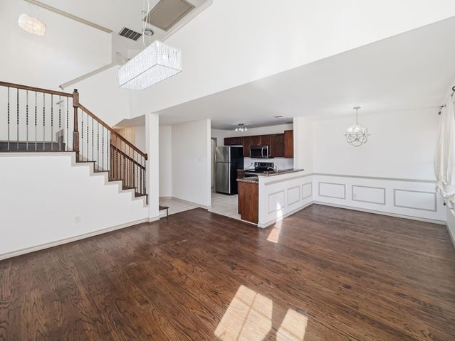 3950 Seaside Court, Fort Worth, TX 76040