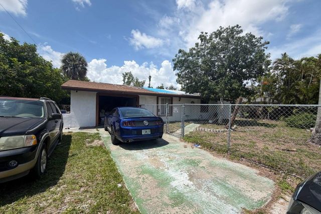 1515 MAPLE DRIVE, Fort Myers, FL 33907