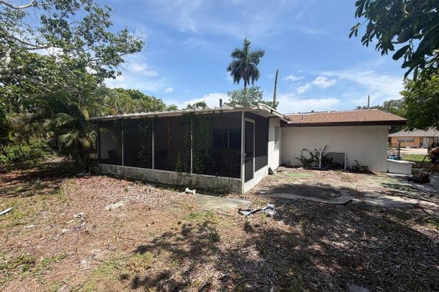 1515 MAPLE DRIVE, Fort Myers, FL 33907