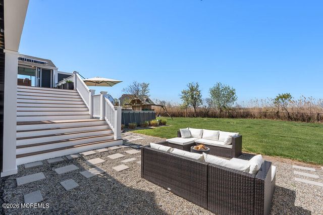 40 Riverdale Avenue, Monmouth Beach, NJ 07750