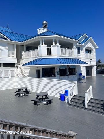 40 Riverdale Avenue, Monmouth Beach, NJ 07750