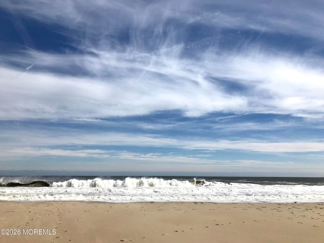 40 Riverdale Avenue, Monmouth Beach, NJ 07750