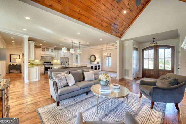 215 Harmony Lane, Hiawassee, GA 30546