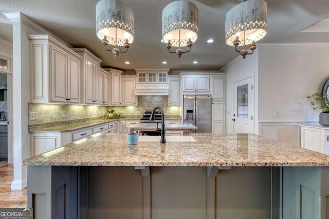 215 Harmony Lane, Hiawassee, GA 30546