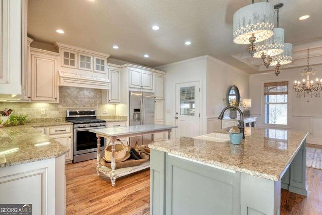 215 Harmony Lane, Hiawassee, GA 30546