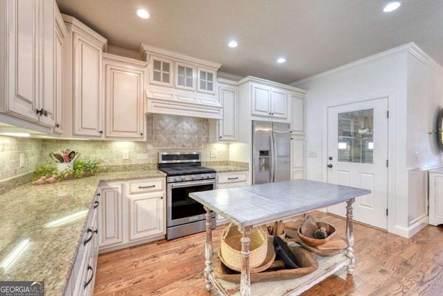 215 Harmony Lane, Hiawassee, GA 30546