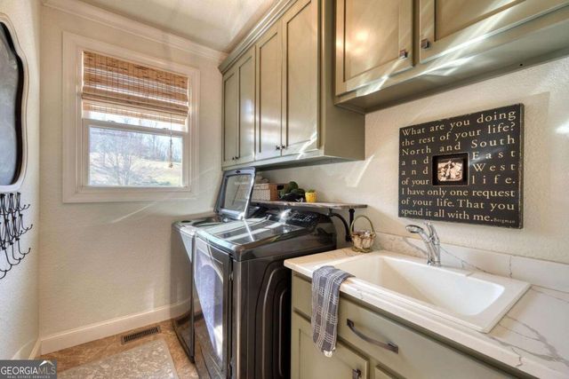 215 Harmony Lane, Hiawassee, GA 30546