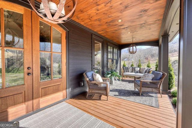 215 Harmony Lane, Hiawassee, GA 30546