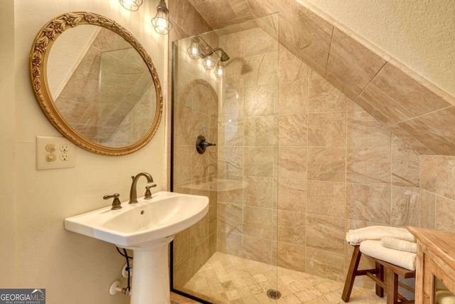 215 Harmony Lane, Hiawassee, GA 30546