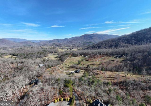 215 Harmony Lane, Hiawassee, GA 30546