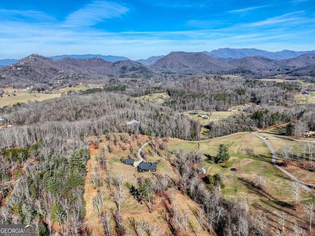 215 Harmony Lane, Hiawassee, GA 30546