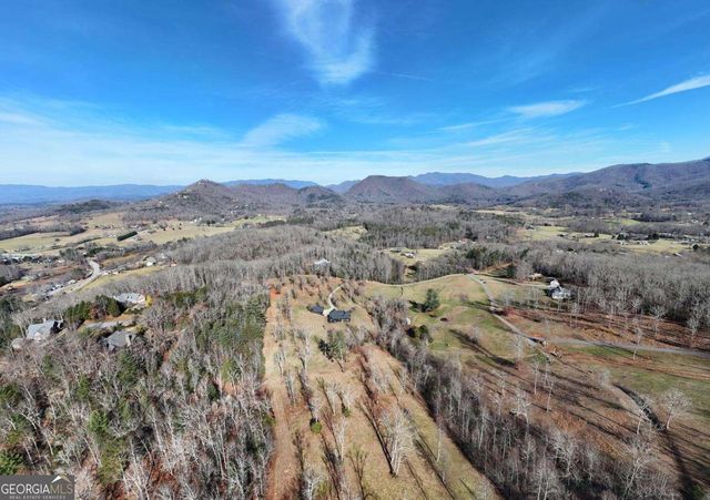 215 Harmony Lane, Hiawassee, GA 30546