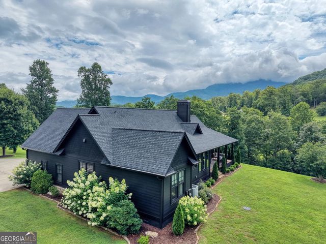 215 Harmony Lane, Hiawassee, GA 30546
