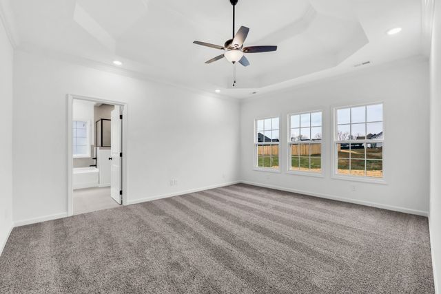 637 Woodrush Dr, Clarksville, TN 37040