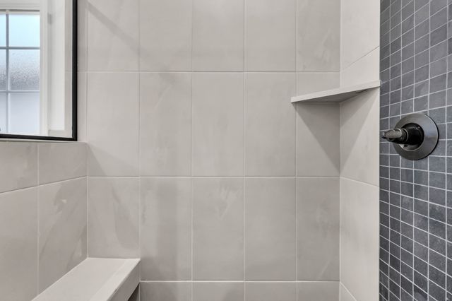 637 Woodrush Dr, Clarksville, TN 37040