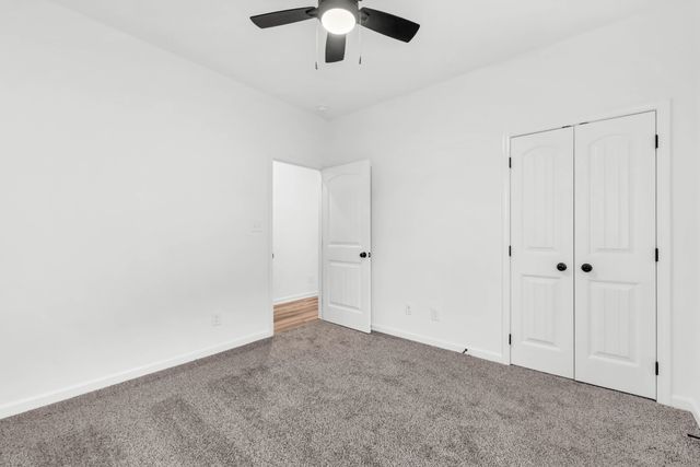 637 Woodrush Dr, Clarksville, TN 37040