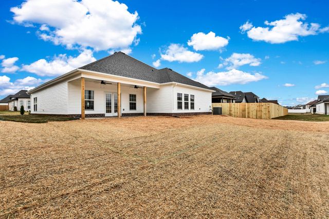 637 Woodrush Dr, Clarksville, TN 37040