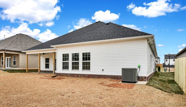 637 Woodrush Dr, Clarksville, TN 37040