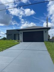 610 FLOYD AVE S, Lehigh Acres, FL 33976