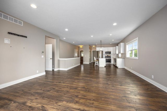 706 Braeside Drive SE, Byron Center, MI 49315