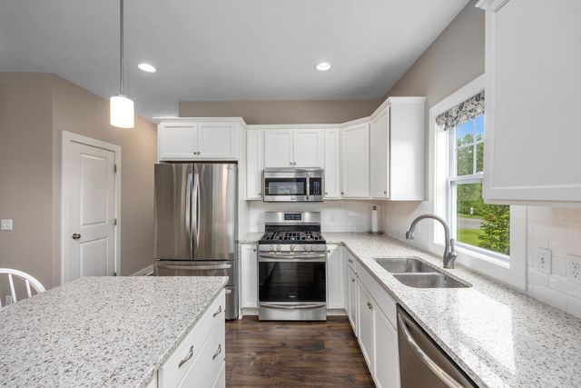 706 Braeside Drive SE, Byron Center, MI 49315