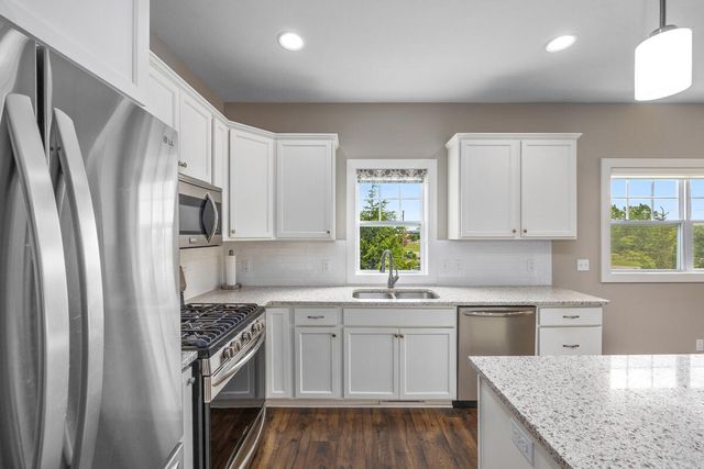 706 Braeside Drive SE, Byron Center, MI 49315