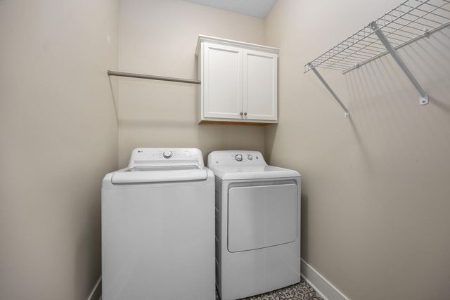 706 Braeside Drive SE, Byron Center, MI 49315