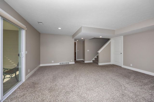 706 Braeside Drive SE, Byron Center, MI 49315