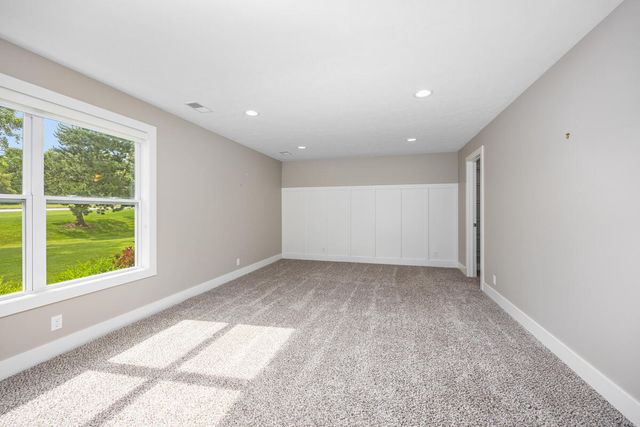 706 Braeside Drive SE, Byron Center, MI 49315