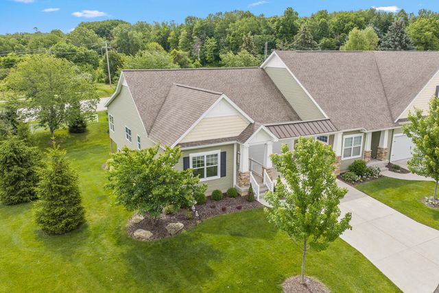 706 Braeside Drive SE, Byron Center, MI 49315