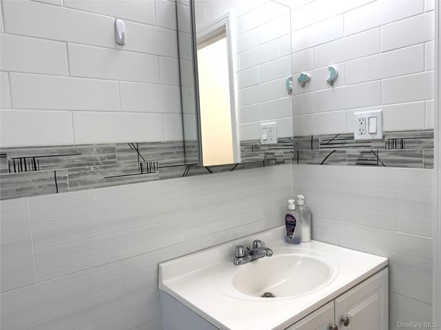 141-35 79th Avenue 3M, Flushing, NY 11367