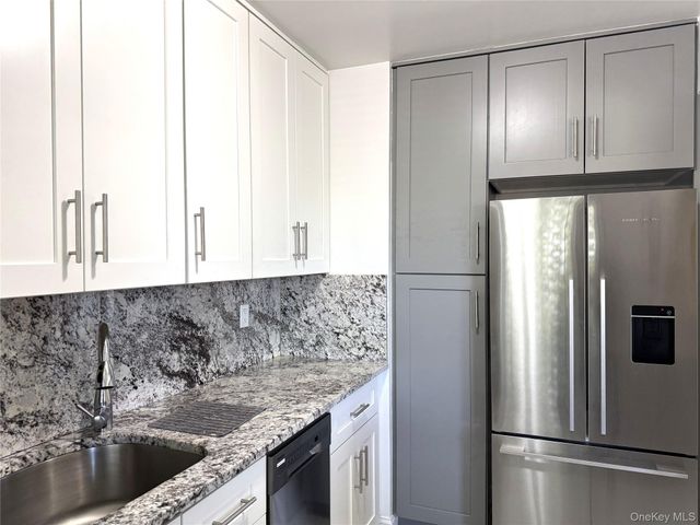 141-35 79th Avenue 3M, Flushing, NY 11367