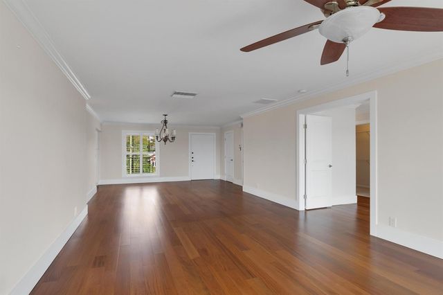 624 SW St. Lucie Crescent 206, Stuart, FL 34994