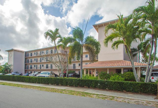 624 SW St. Lucie Crescent 206, Stuart, FL 34994