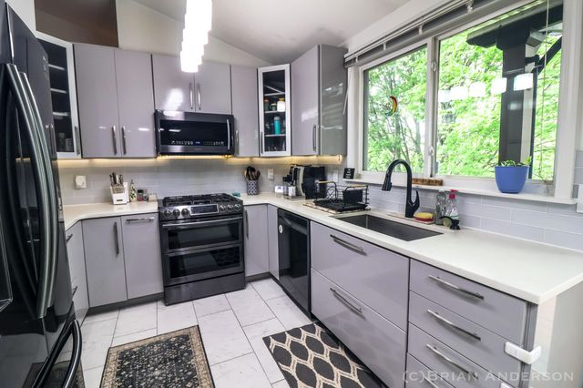 3215 Sunrise Street Se, City Of Grand Rapids, MI 49508