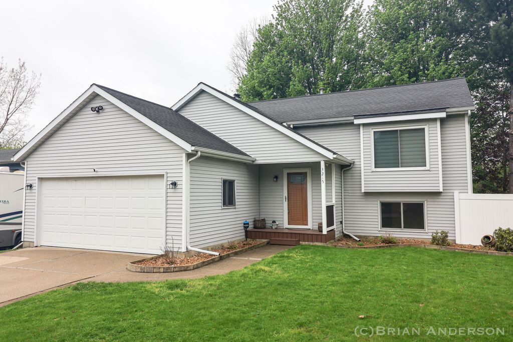 3215 Sunrise Street Se, City Of Grand Rapids, MI 49508
