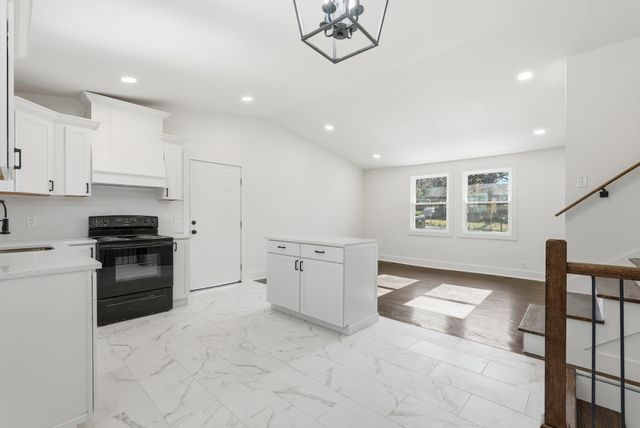 3217 Masonwood Dr, Nashville, TN 37207