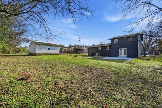 3217 Masonwood Dr, Nashville, TN 37207