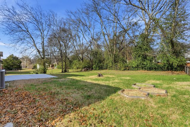 3217 Masonwood Dr, Nashville, TN 37207