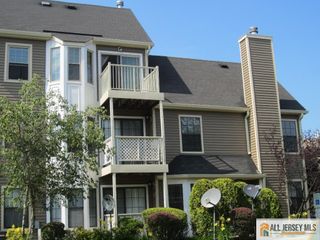 46 Lear Court, East Brunswick, NJ 08816